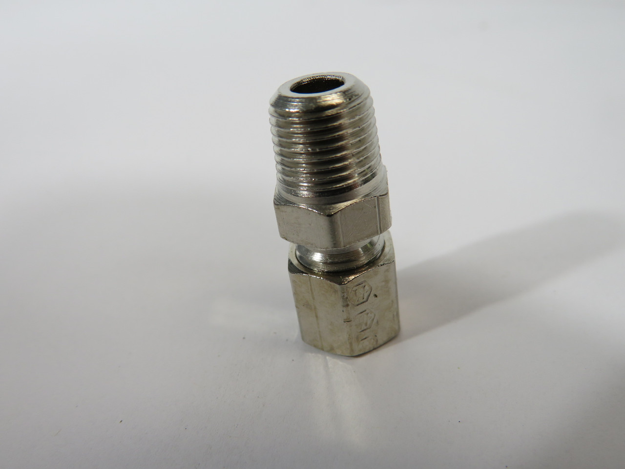 Weatherhead 7217X3 Stainless Steel Male Connector 1/8" NPT 3/16" Tube Lot/10 NOP