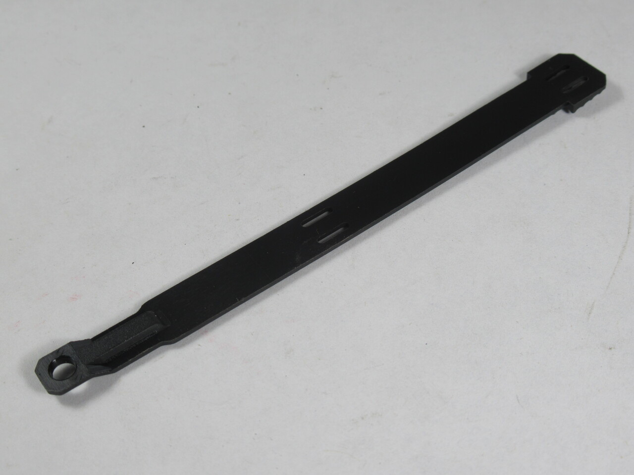 Partex Marking Systems PKH 110-POL Marking Holder 100mm Length 100-Pack NWB
