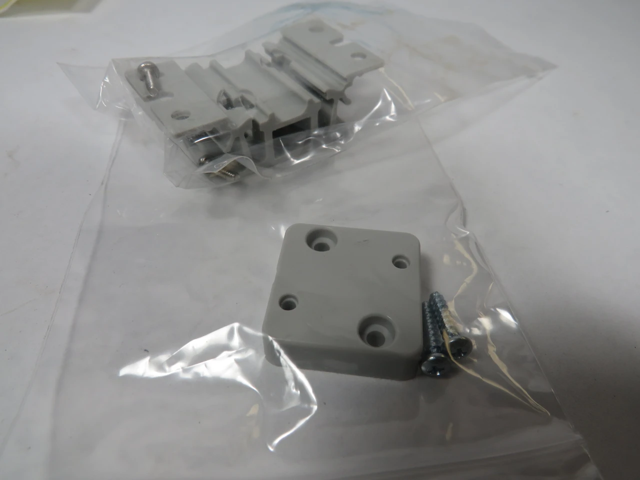 Allen-Bradley 1786-TPS ControlNet Coaxial Straight T-Tap Series C 1m NWB