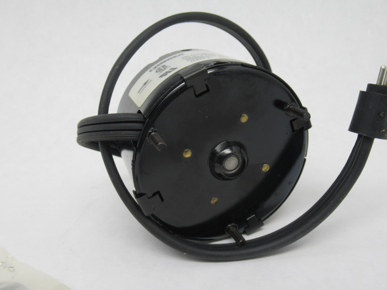 Rotom R1-R137 3.3" Diameter 1/60HP 1550RPM 115V TE 0.55A 60Hz BOX DAMAGE NEW