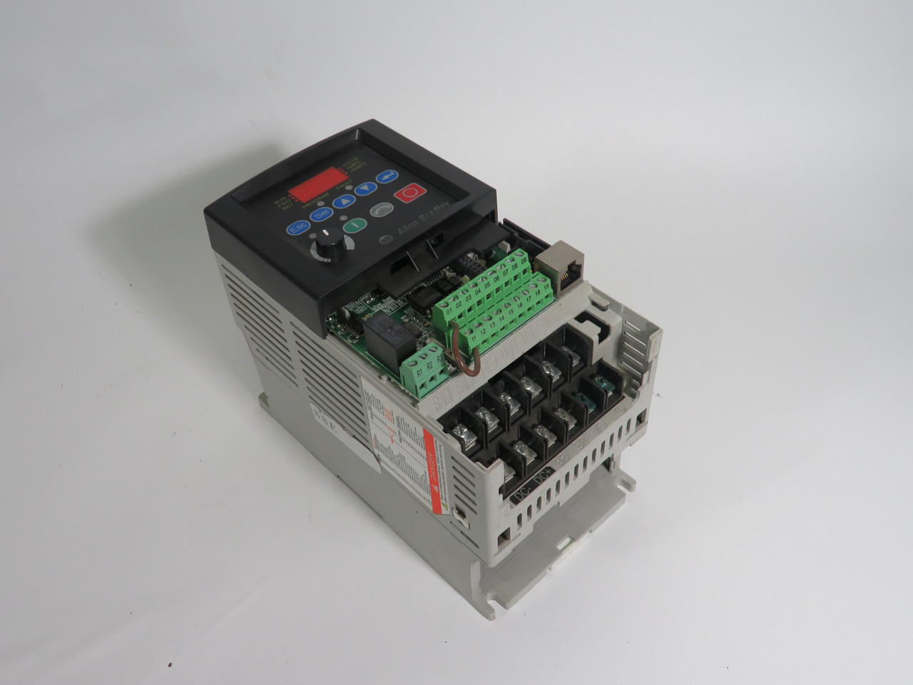 Allen-Bradley 22B-E1P7N104 AC Drive 0.75kW/1.0HP 3Ph 0-575V 2.55A 0-400Hz USED