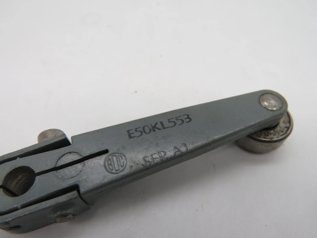 Cutler Hammer E50KL553 Limit Switch Lever Arm Steel Roller USED
