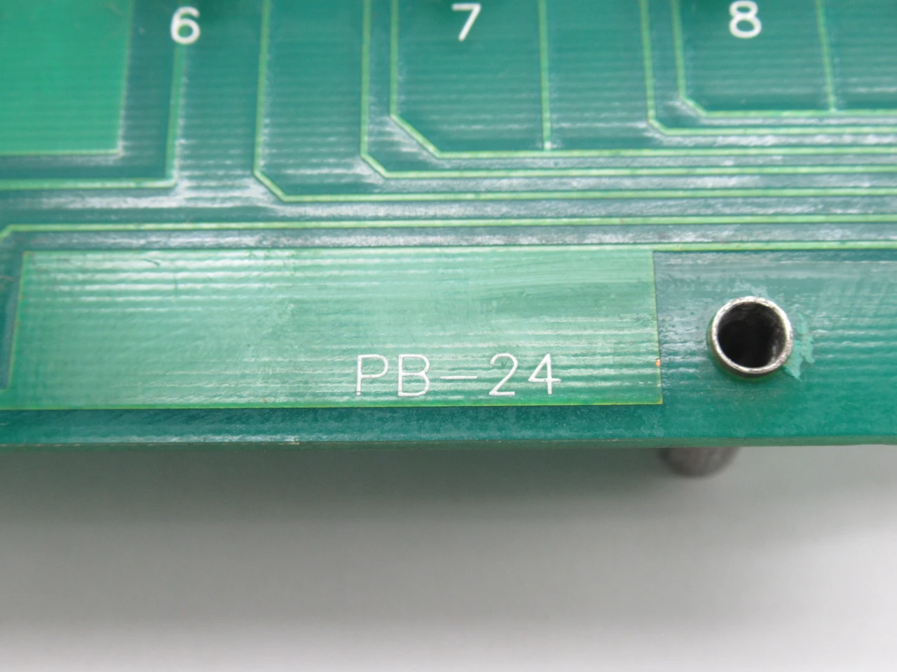Crouzet PB24 Digital I/O Module Mounting Board 24-Slot 57-560/A USED