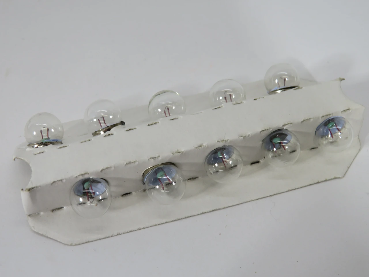 Stanpro #13 Miniature Light Bulb 3.8V 0.3A 10-Pack BOX DAMAGE NEW
