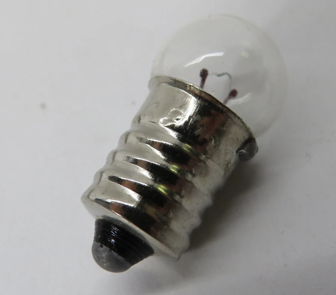 Stanpro #13 Miniature Light Bulb 3.8V 0.3A 10-Pack BOX DAMAGE NEW