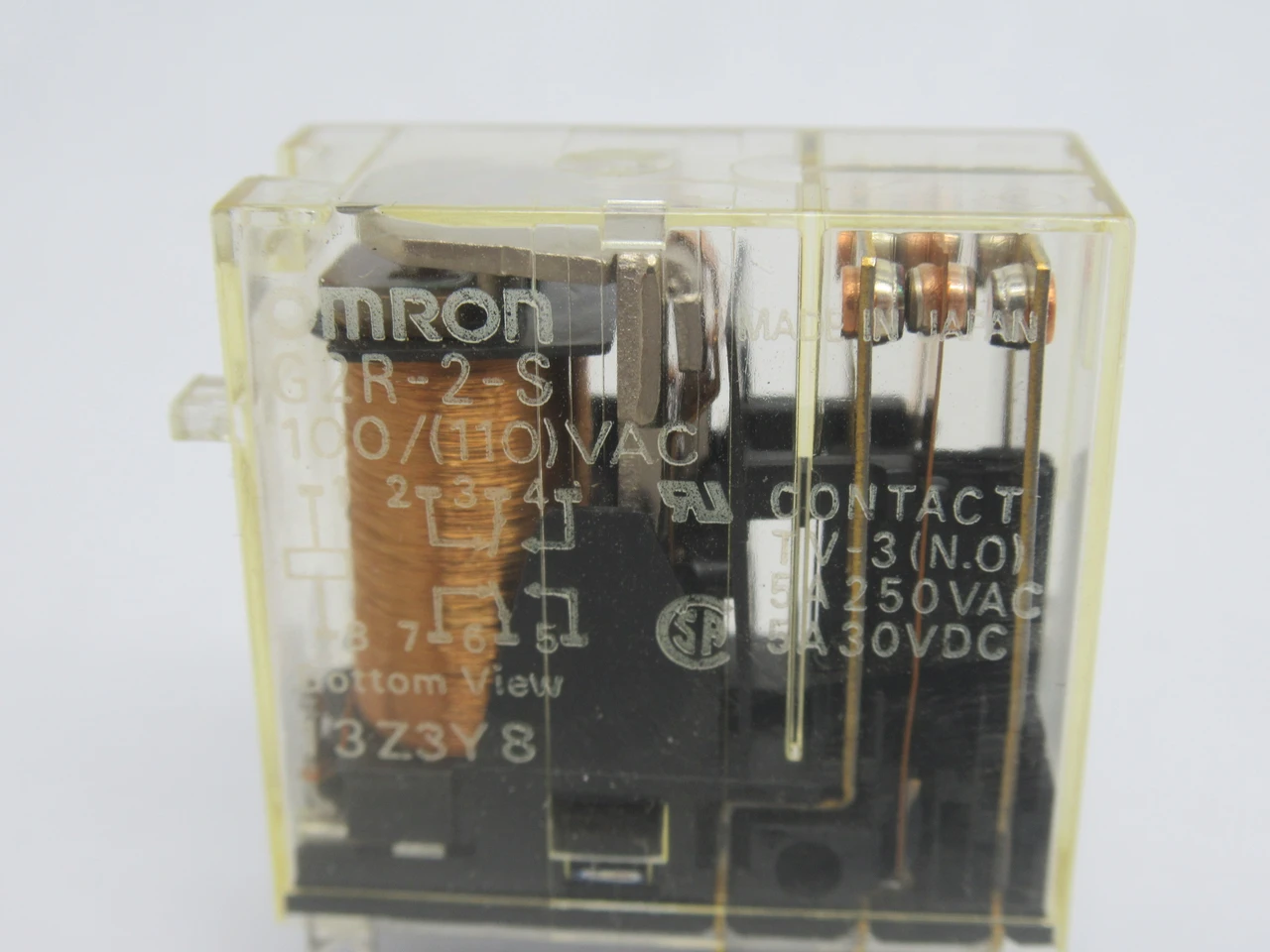 Omron G2R-2-S-AC100/(110) PCB Relay 100/(110)VAC 5A 8-Blade USED