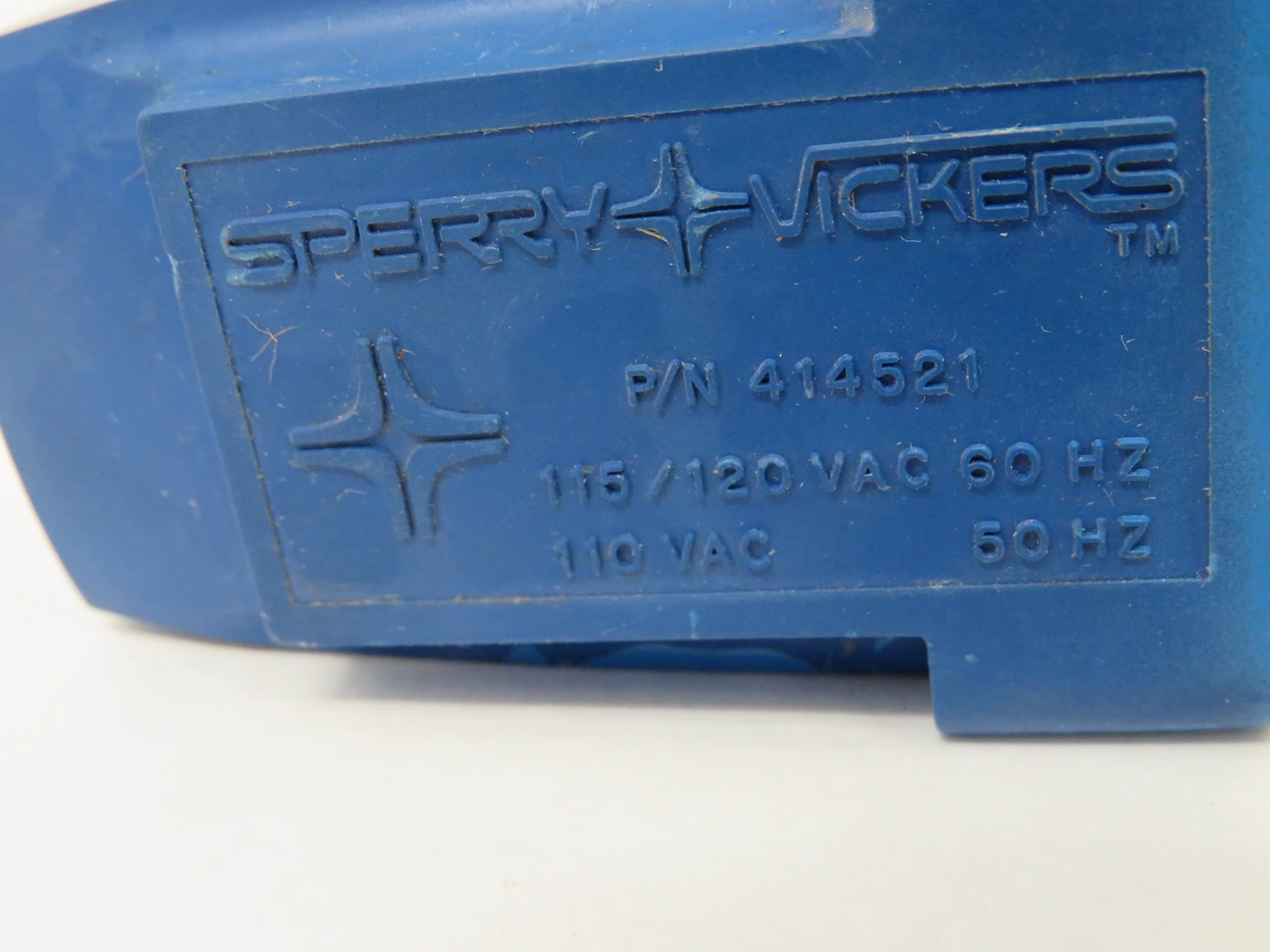 Vickers/Sperry 414521 Solenoid Valve Coil 115/120VAC 60Hz USED