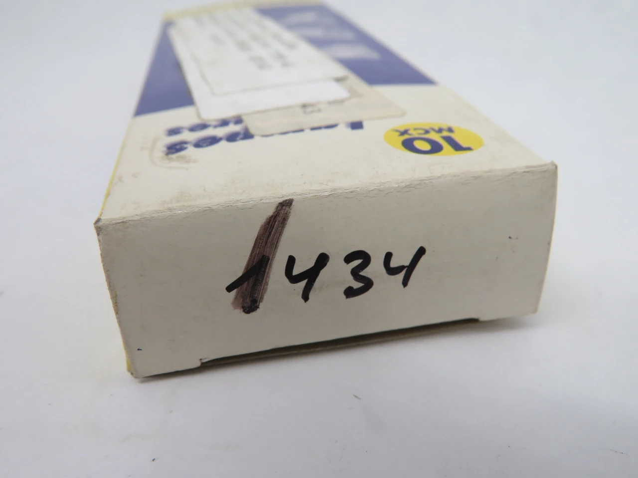 HaskelLite 1434 Miniature Light Bulb 3.7V 2.75A BA5s 10-Pack BOX DAMAGE NEW