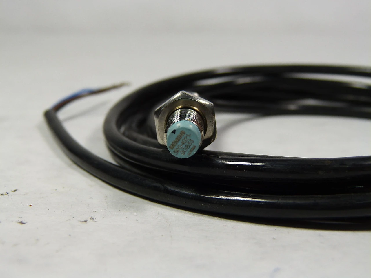 Siemens 3RG4021-0GB33 Inductive Proximity Sensor Switch 5-34VDC 200mA 2.5mm USED