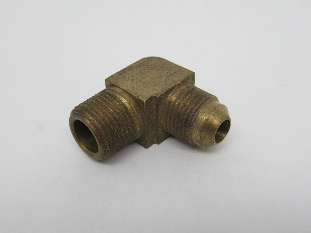Parker 249F-6-6 Brass Male Elbow 3/8" Tube Size 3/8" NPT SHELF WEAR NOP
