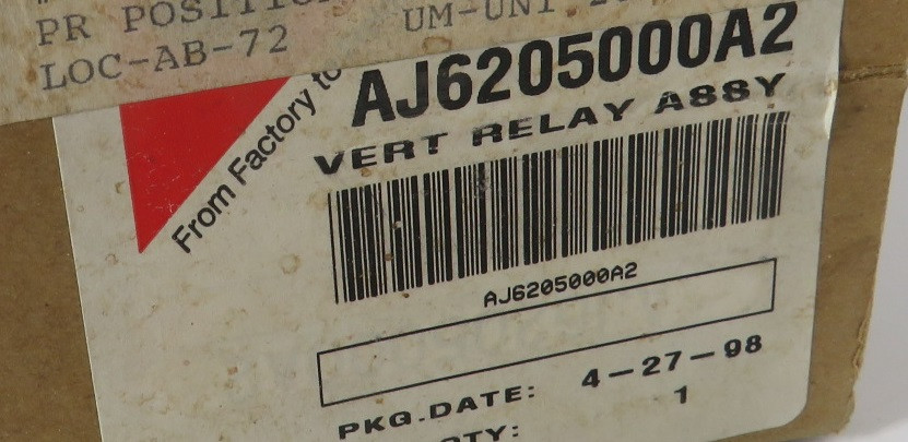Fisher AJ6205000A2 Vertical Pneumatic Relay Assembly USED