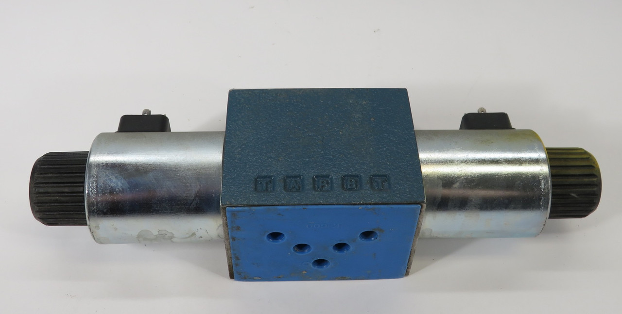 Miller 583-D5ECM-0184-N0 Directional Control Valve 96VDC 0.52A PAINT USED