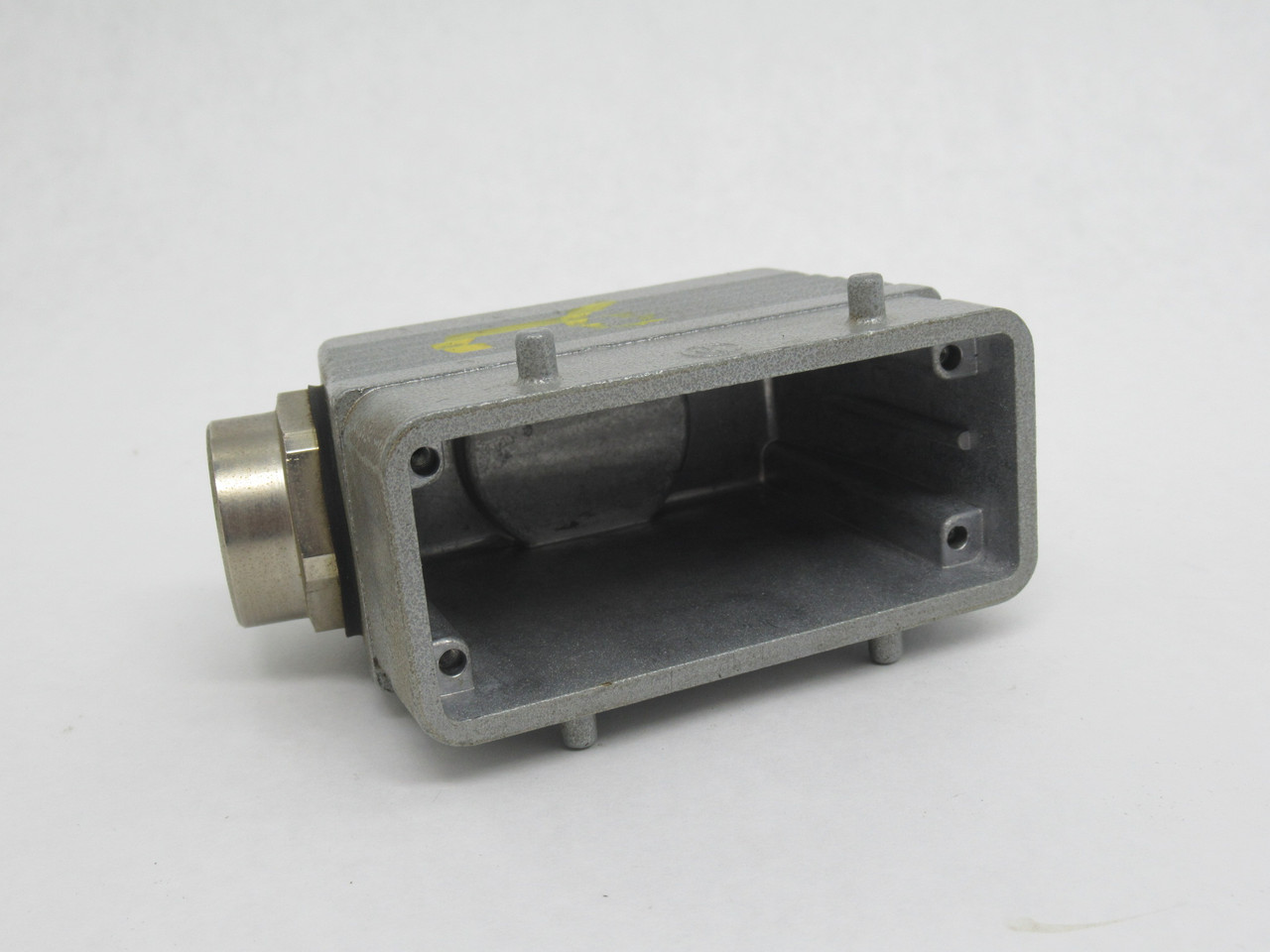 Thomas & Betts SH016 Side Entry Hood 1 x 3/4" NPT Double Lever 16+G USED