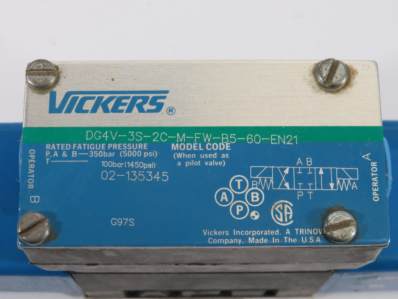 Vickers DG4V-3S-2C-M-FW-B5-60-EN21 Directional Valve 110V 50Hz SHELF WEAR NOP