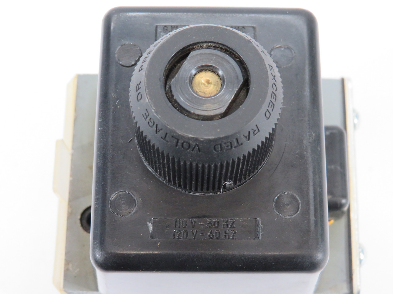 Continental VS12M-1A-G-60L-H Directional Valve 120/110VAC 60/50Hz SHELF WEAR NOP