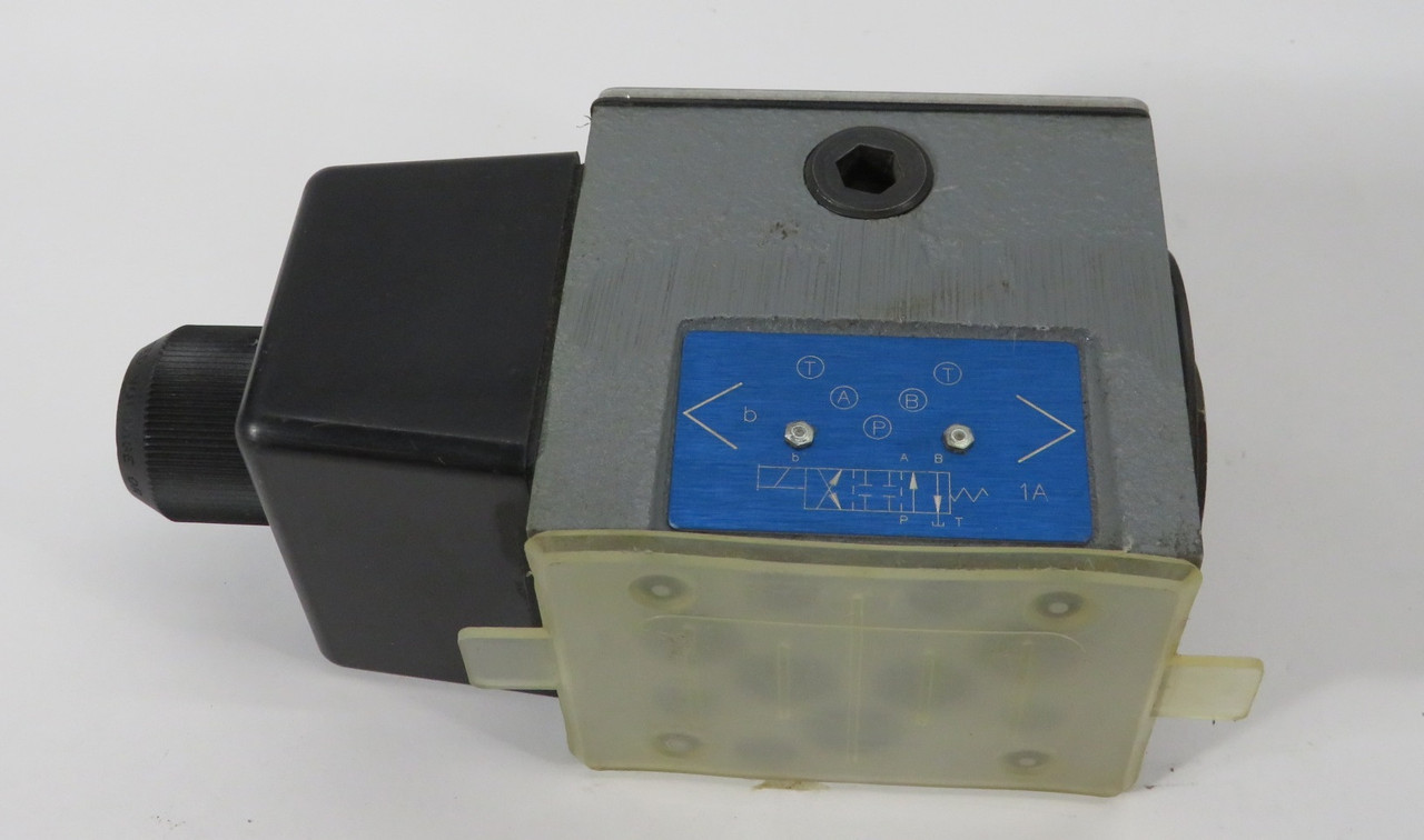 Continental VS12M-1A-G-60L-H Directional Valve 120/110VAC 60/50Hz SHELF WEAR NOP