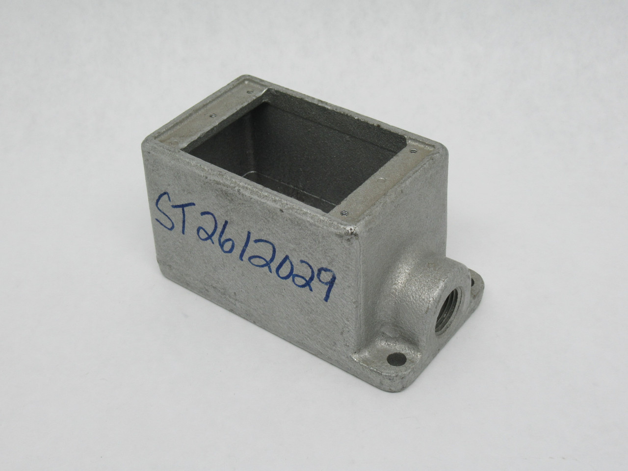Crouse-Hinds FD1 Single-Gang Cast Iron Device Box 1/2" NPT SHELF WEAR NOP