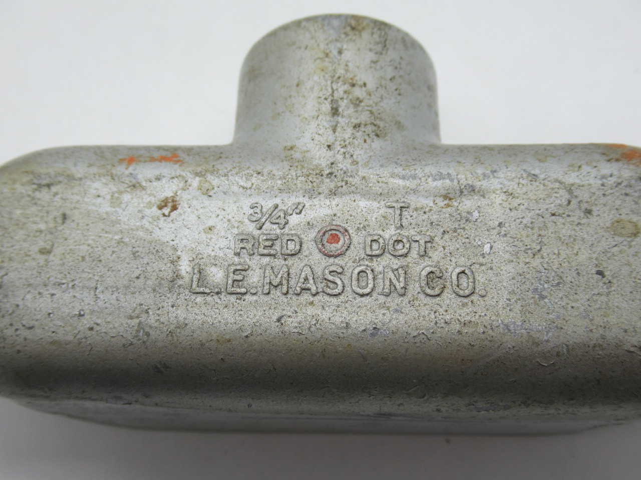 L.E. Mason BT-2 Red Dot Set Screw Conduit Tee Fitting 3/4" USED