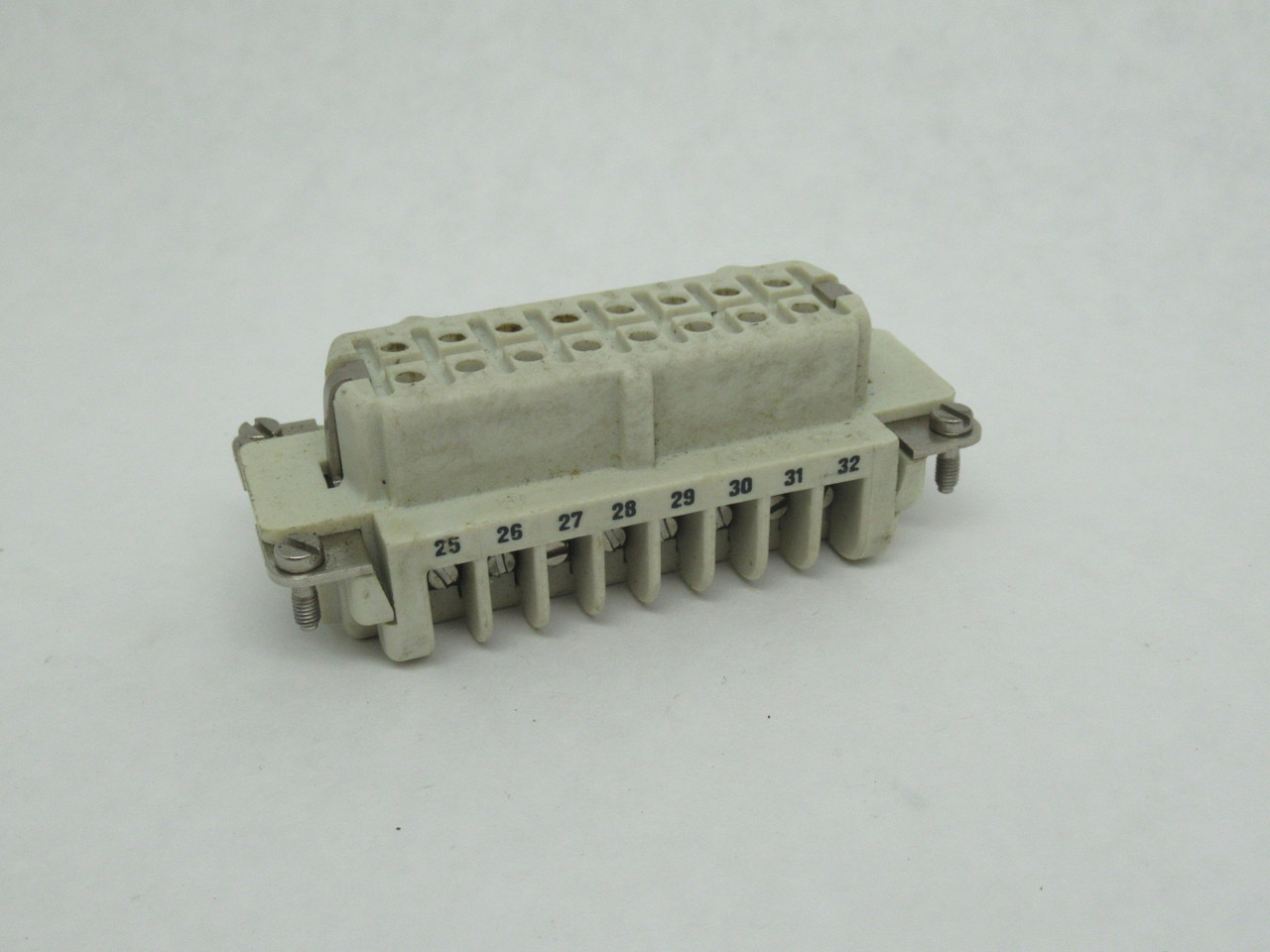 Thomas & Betts FS132B Female Connector 16P+G 17-32 16A 600V USED