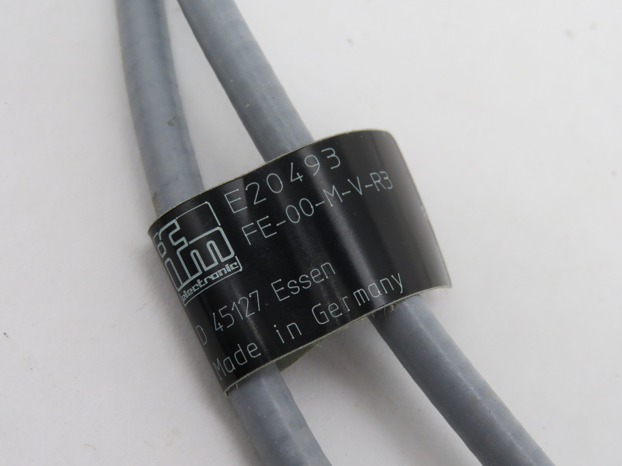 IFM EFECTOR E20493 FE-00-M-V-R3 Fiber Optic Cable NEW