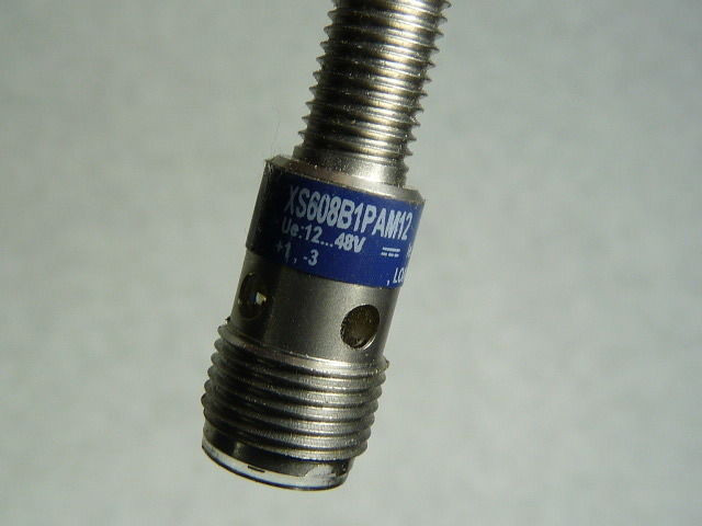 Telemecanique XS608B1PAM12 Inductive Proximity Sensor 12-48VDC 200mA 2.5mm USED