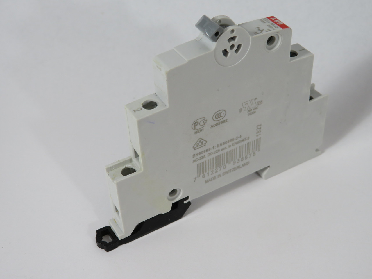 ABB E211-16-10 2CCA703000R0001 ON-OFF Isolator Switch 16A 250VAC 1P USED