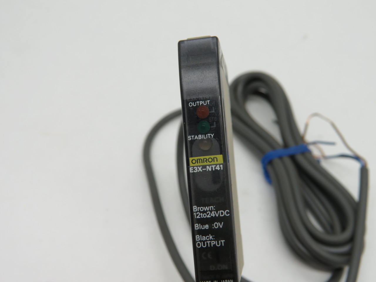 Omron E3X-NT41 Photoelectric Sensor 12-24VDC Shelf Wear NOP