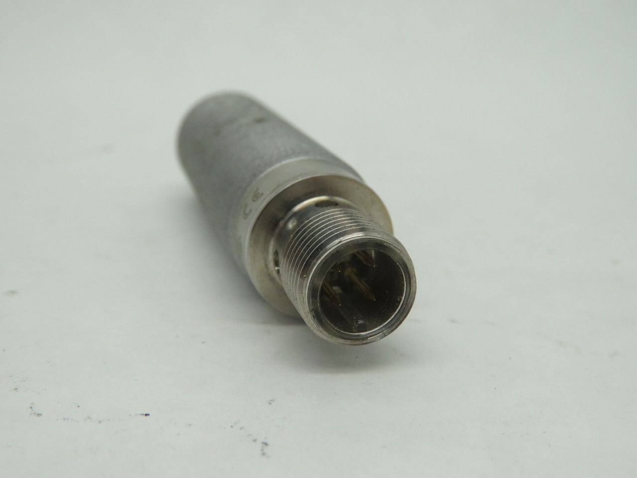IFM Efector IGR200 Inductive Proximity Sensor 6mm Range USED
