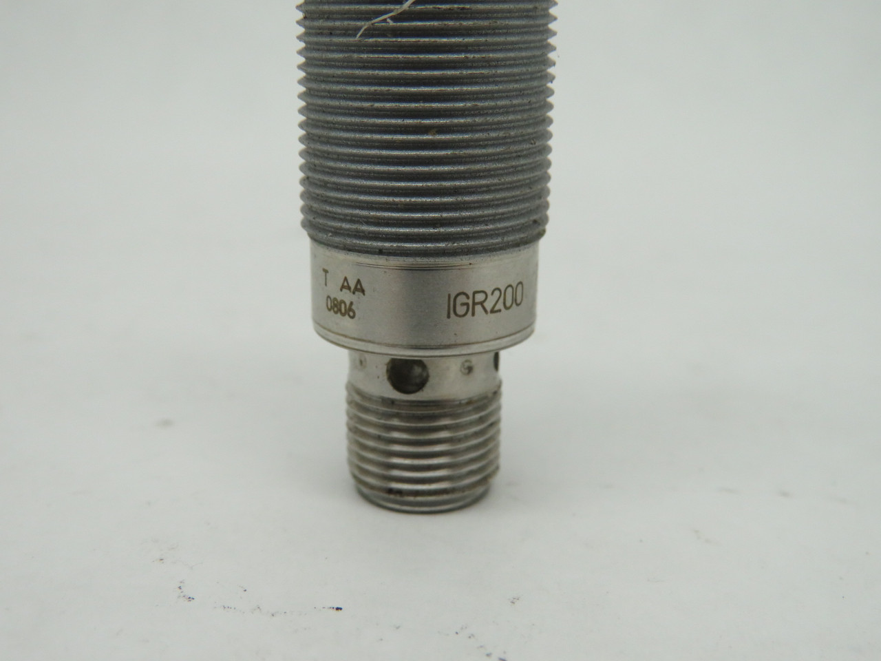IFM Efector IGR200 Inductive Proximity Sensor 6mm Range USED