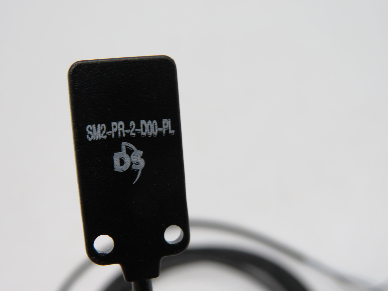DELTA SM2-PR-2-D00-PL Fixed Focus Proximity Sensor Damaged Box NEW