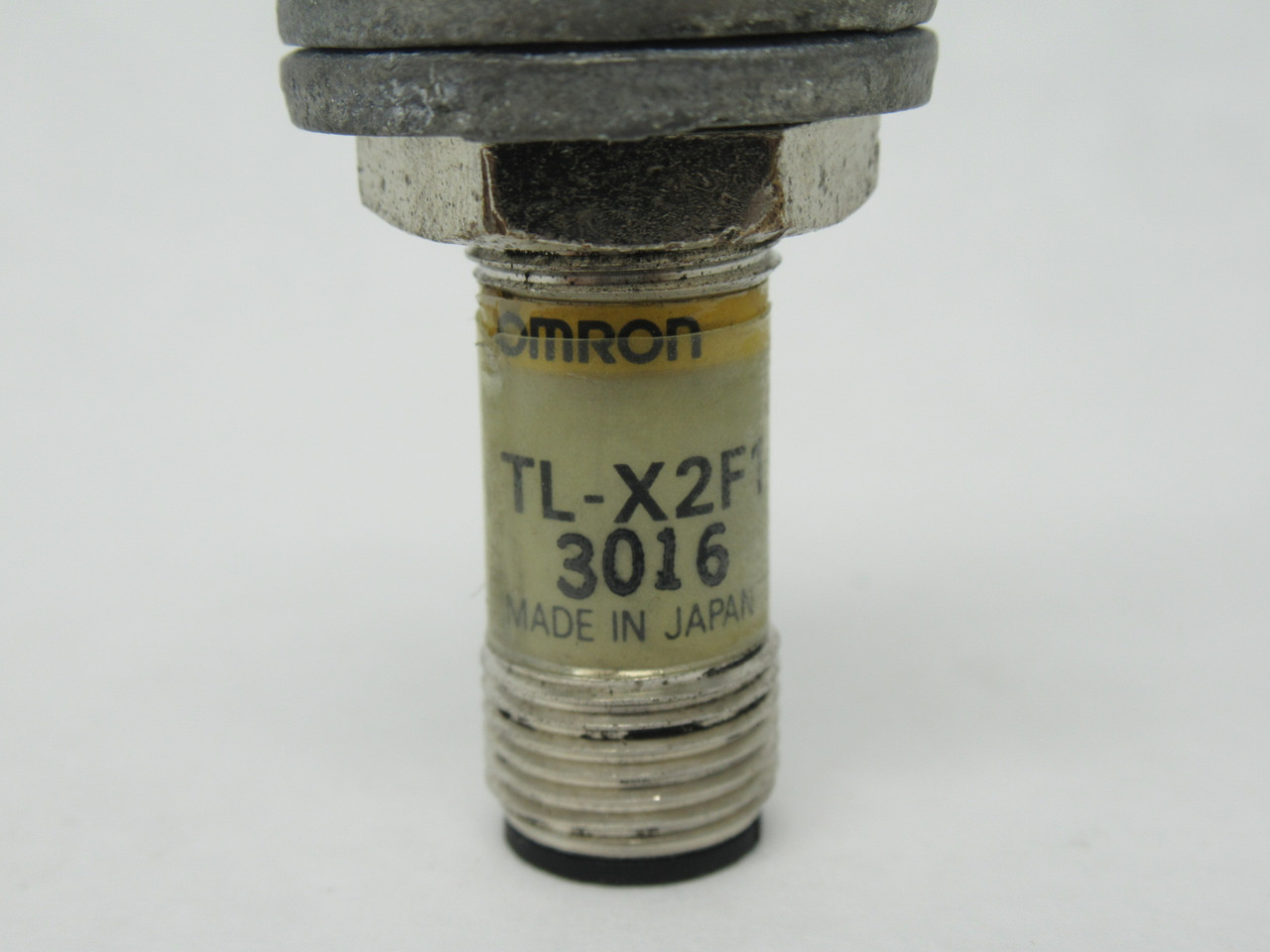 Omron TL-X2F1-6 Proximity Switch 12-24VDC 200mA PNP NO USED
