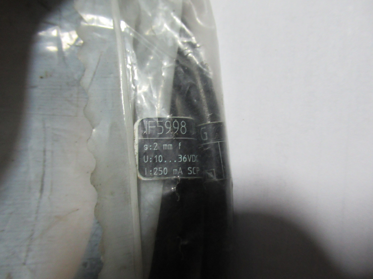 IFM IF5998 Inductive Sensor 10-36VDC 250mA 2mm NPN NO 2m Cable SHELF WEAR NWB