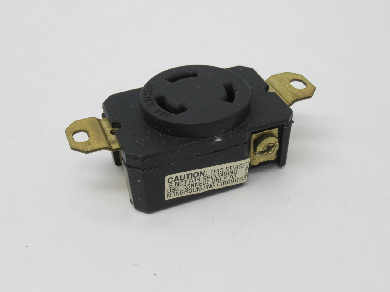 Pass & Seymour 3330 Flush Mount Locking Receptacle 30A 125/250V 3W 3P USED