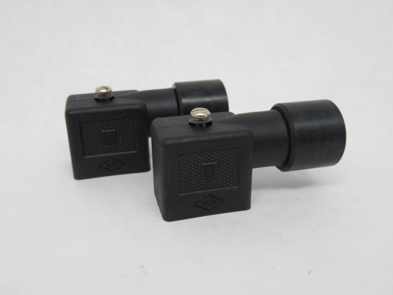 ARO CCN Solenoid Valve Connector 3/8" NPT No Leads Lot of 2 NOP