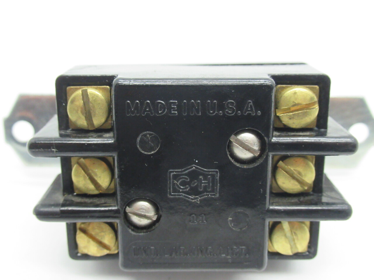 Cutler-Hammer 8337K2 Toggle Switch 3PST ON-NONE-OFF 20A 250V 1-1/2 HP 1Ph NOP