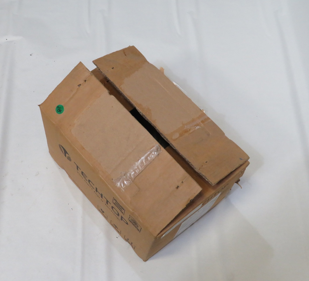 TechTop BLA.506FP-C Motor 1/2HP 1140rpm 575V 56C TEFC 3Ph 0.74FLA BOX DMG NEW
