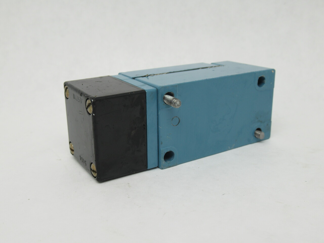Microswitch LSA1A Side Rotary Limit Switch 600V 10A C/W LSZ1A Operator USED