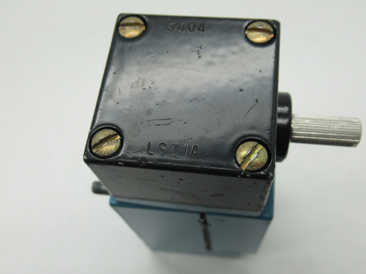 Microswitch LSA1A Side Rotary Limit Switch 600V 10A C/W LSZ1A Operator USED