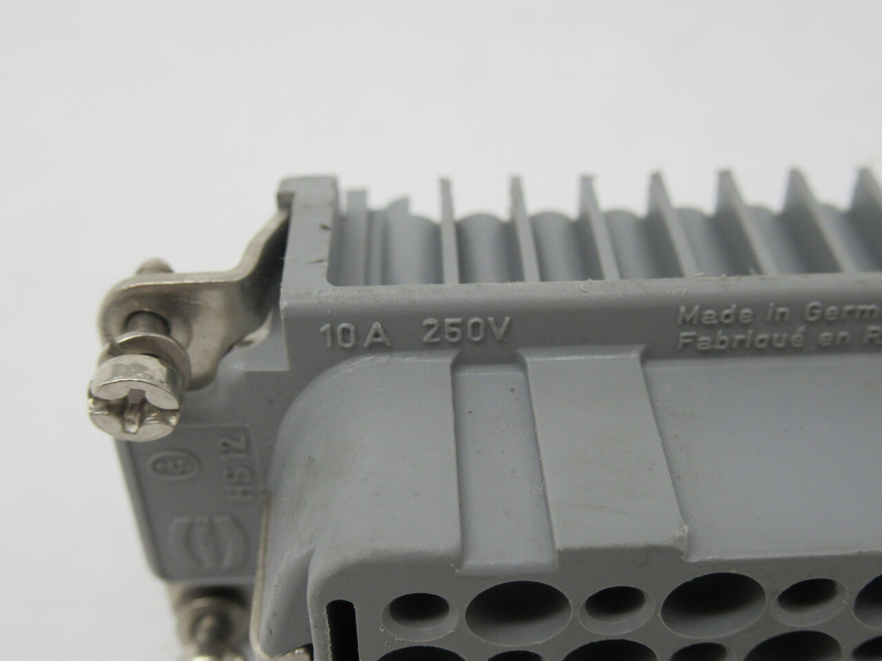 Harting 09210403101 Female Crimp Connector Insert 10A 40-Pole + Ground 16B USED