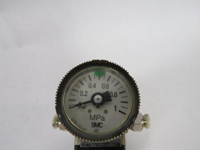 SMC AR20K-N02H-Z 1/4" Modular Regulator w/ Gauge 125PSI USED