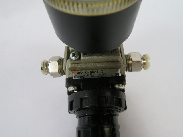 SMC AR20K-N02H-Z 1/4" Modular Regulator w/ Gauge 125PSI USED