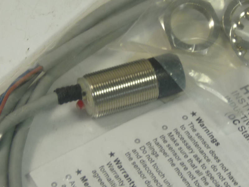 HTM FCM2-1808P-A3S2 Proximity Sensor 10-30VDC 200mA 8mm Distance NWB