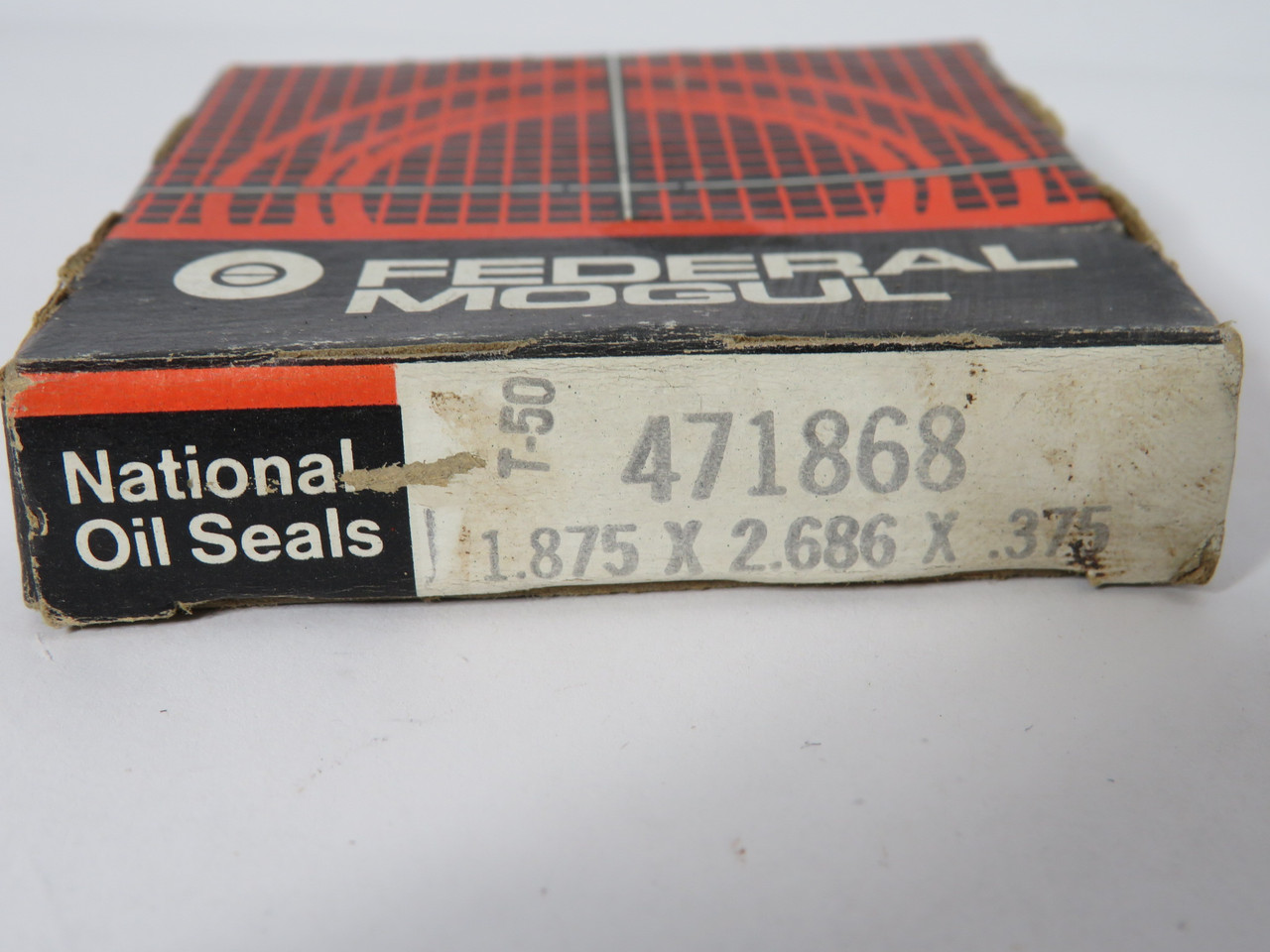 Federal Mogul 471868 National Oil Seal 2.69"OD 1.875"ID 0.375"W BOX DAMAGE NEW