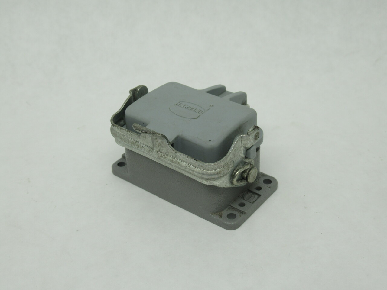 Harting 09300060302 Housing Bulkhead Mount 1 Locking Lever + Cover Size 6B USED