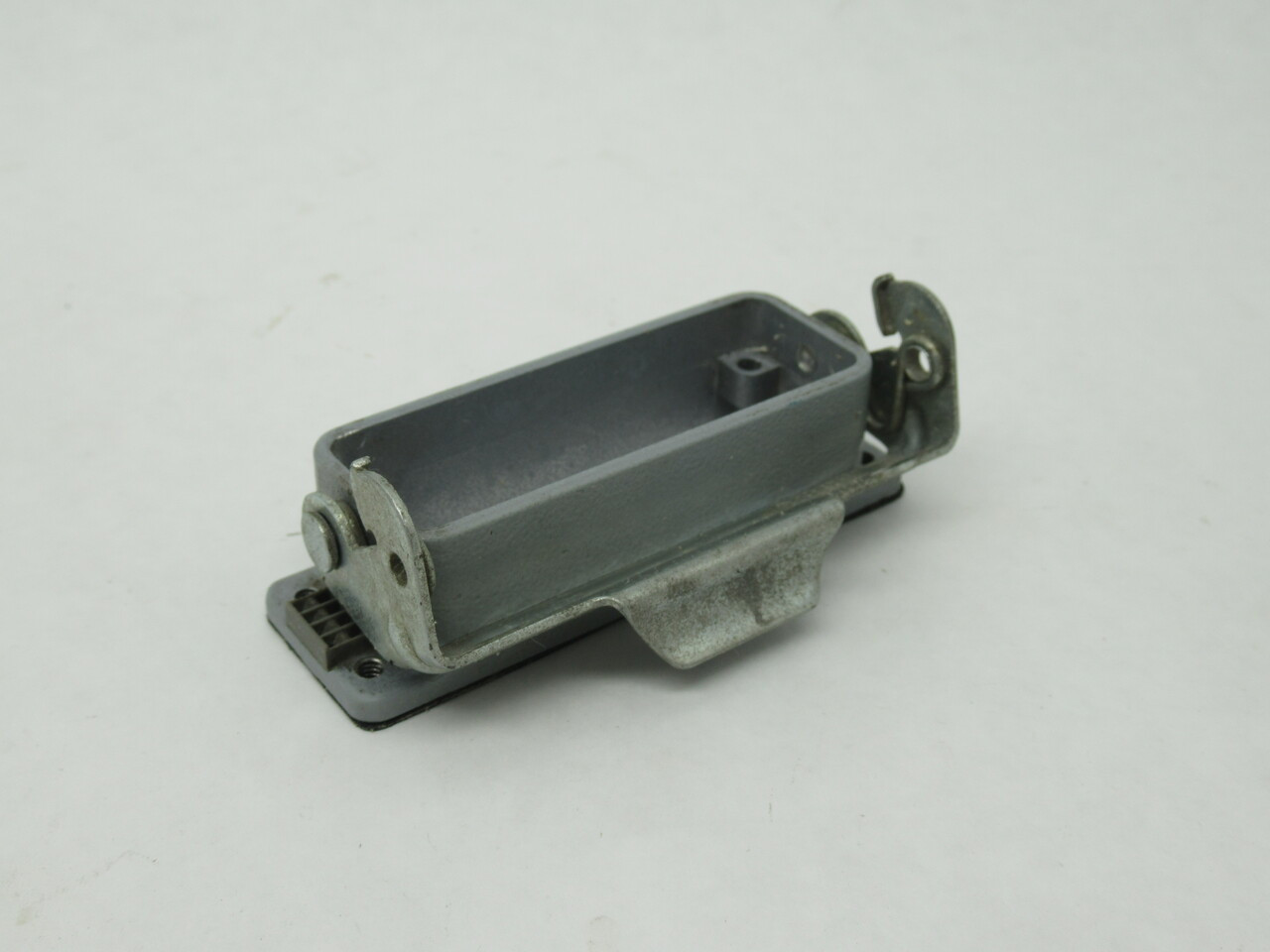 Wieland 76.320.2528 Bulkhead Mounting Housing Single Lever Size 16 USED