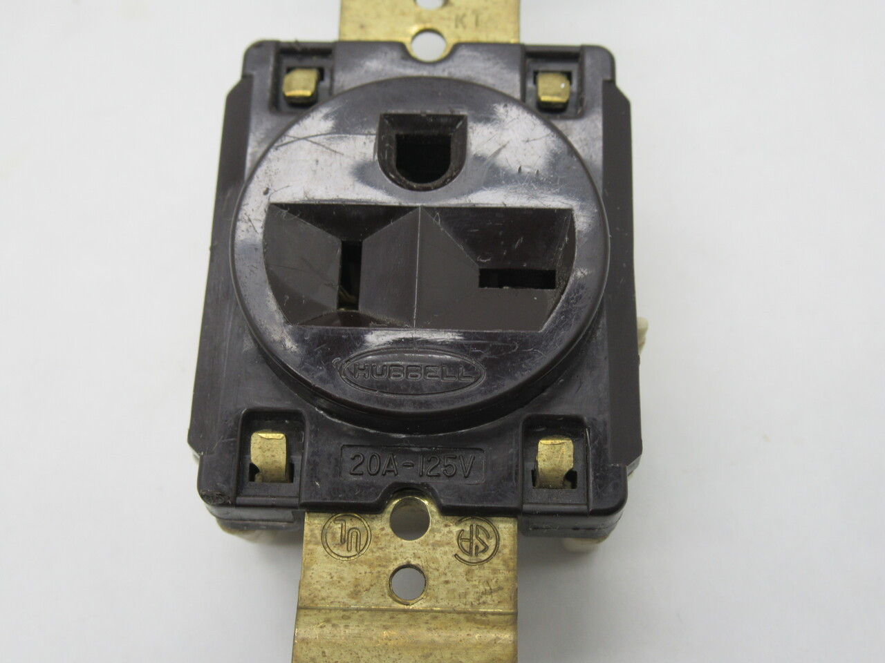 Hubbell 6331 Straight Blade Receptacle 20A 125V 3W 2P USED