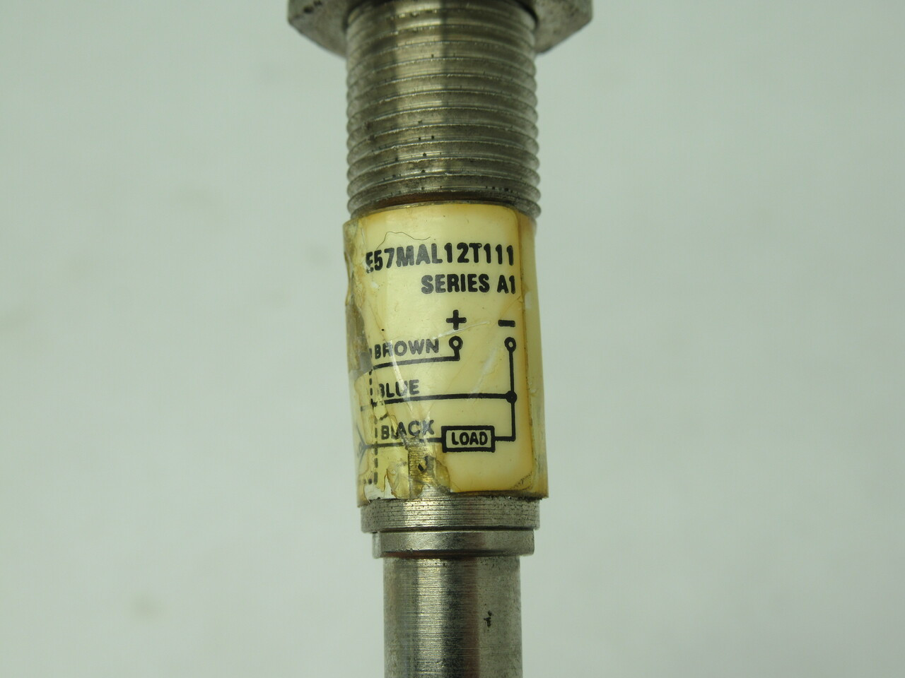 Eaton Cutler-Hammer E57MAL12T111 Inductive Proximity Sensor 10-30VDC USED