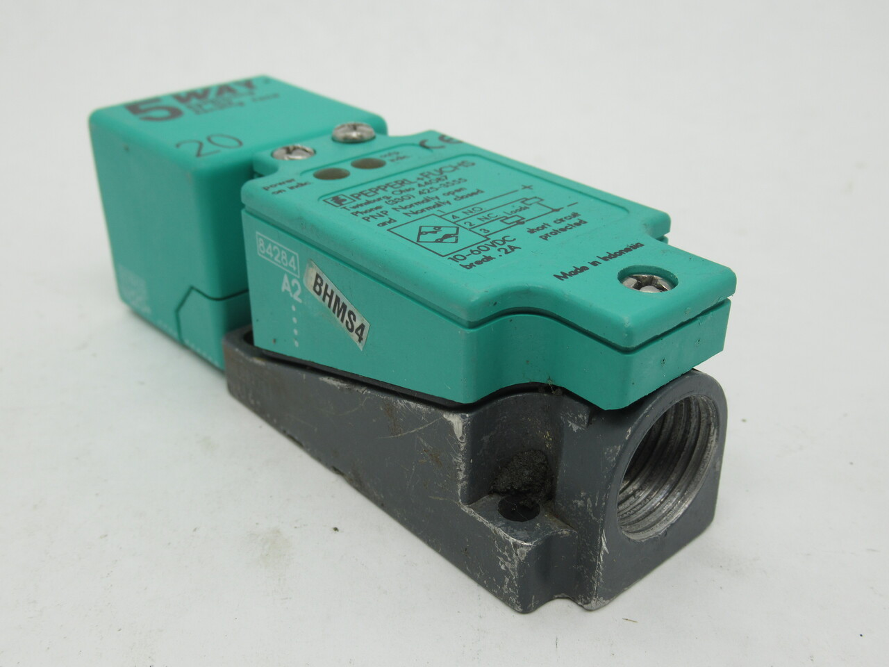Pepperl+Fuchs NJ20-U4-A2 Proximity Switch 10-60VDC 20mm Range USED