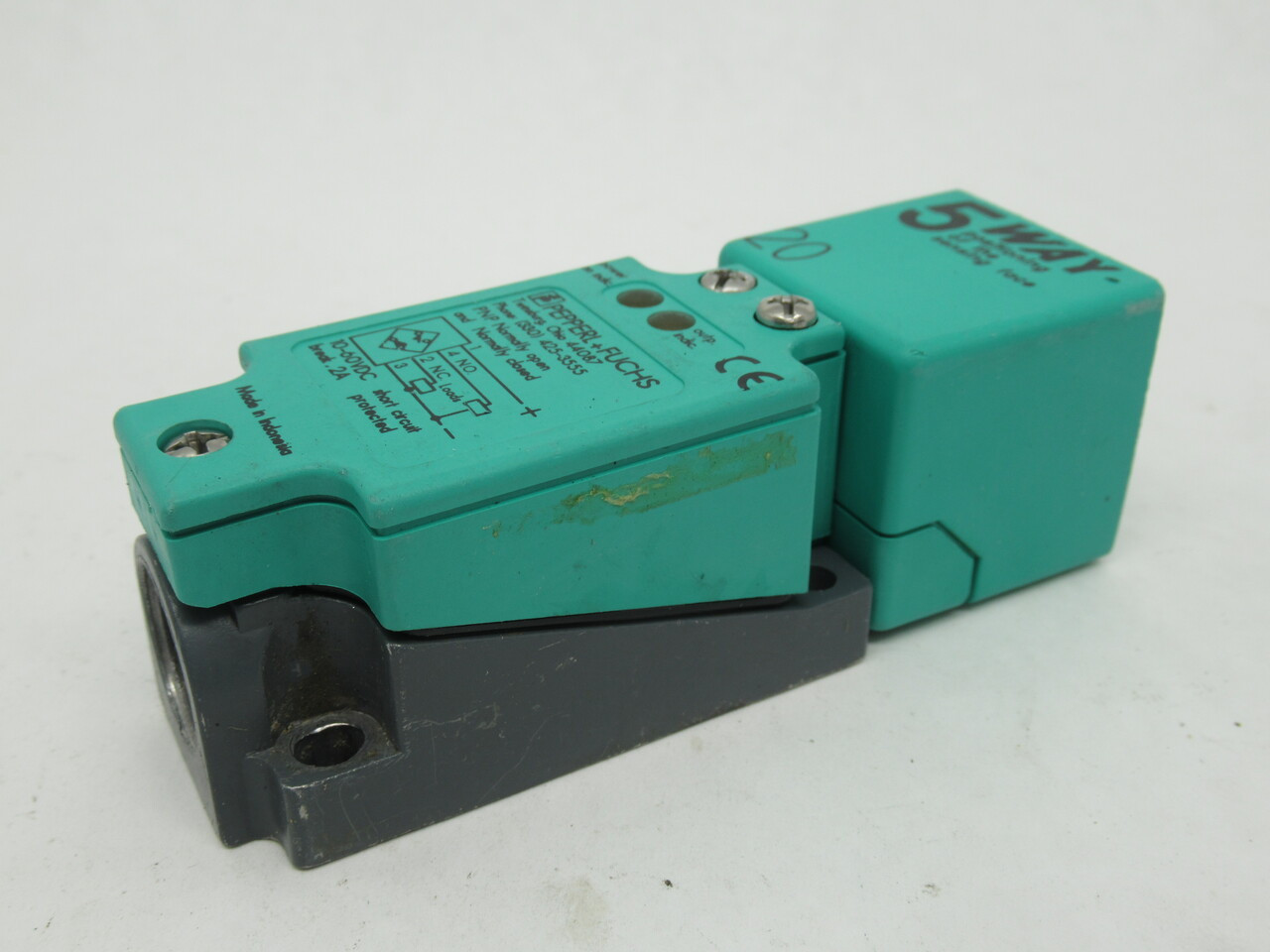 Pepperl+Fuchs NJ20-U4-A2 Proximity Switch 10-60VDC 20mm Range USED