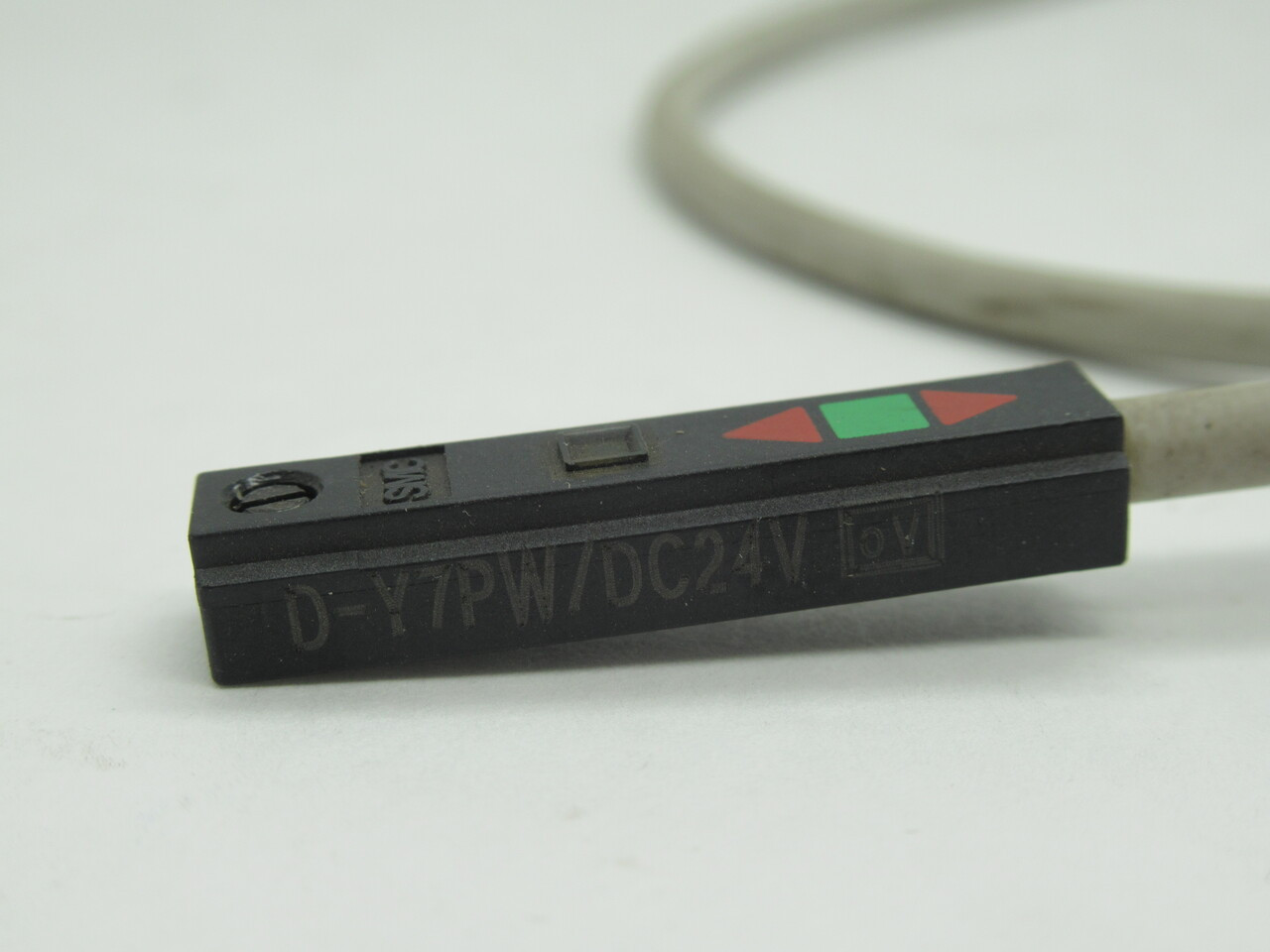 SMC D-Y7PW/DC24V Proximity Switch 20" Wires USED
